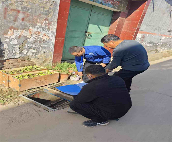 貼心服務(wù)暖民心  供水保障零距離   ——周口銀龍水務(wù)流動服務(wù)進(jìn)社區(qū)，精準(zhǔn)破解城鄉(xiāng)用水難題